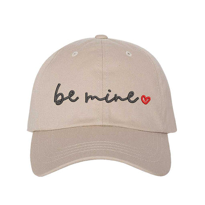 Stone baseball hat embroidered with the phrase be mine and a small heart-DSY Lifestyle