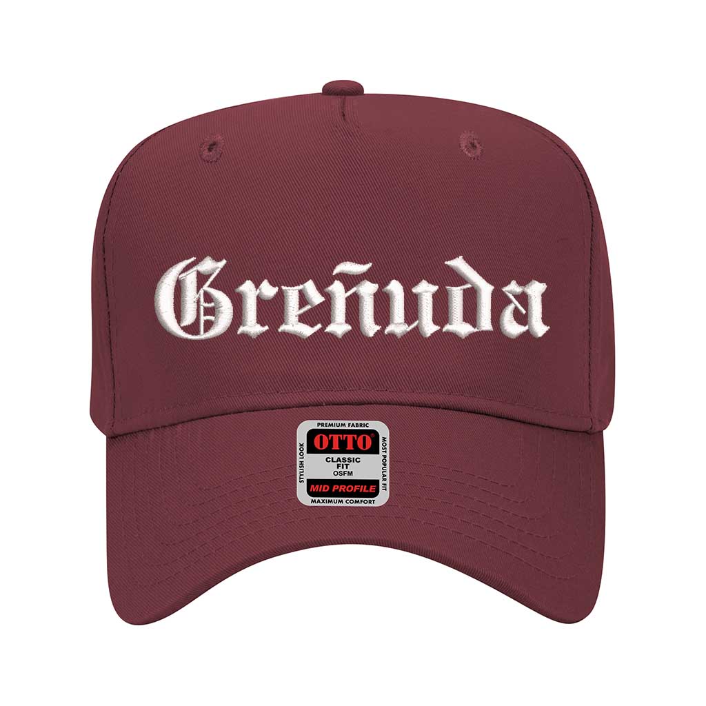 5 panel Burgundy baseball hat embroidered with the phrase Greñuda -DSY Lifestyle