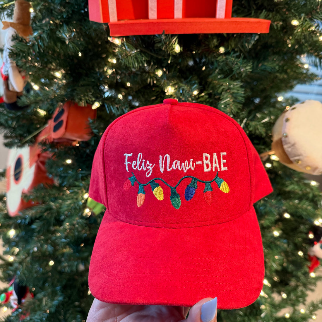 Red suede baseball hat embroidered with the phrase feliz navi bae-DSY Lifestyle