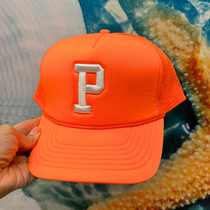 Neon Orange trucker hat embroidered with letter B - DSY Lifestyle