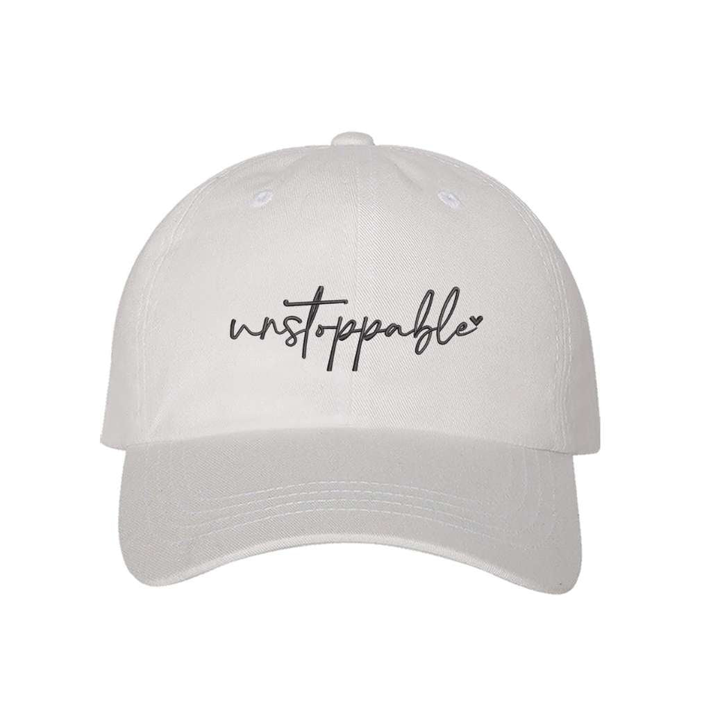 White baseball hat embroidered with the phrase unstoppable-DSY Lifestyle